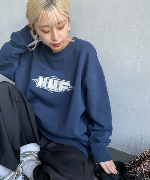 HUF/ハフ] QUALITY ブランド刺繍ロゴ クルーネックスウェット