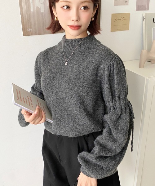 moment+（モーメントプラス）の「ボトルネックキャンディショルダー