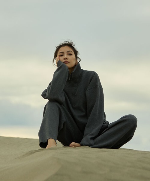 ETRE TOKYO（エトレトウキョウ）の「Wフェイスハーフジップニットプル