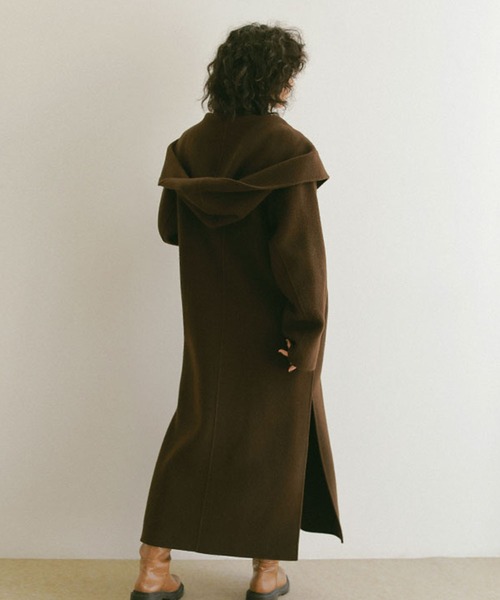 ETRE TOKYO（エトレトウキョウ）の「フーディーリバーダッフルコート