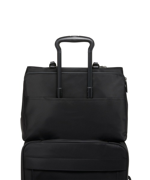 TUMI（トゥミ）の「VOYAGEUR 「シーラ」トート（A4/PC15インチまで対応