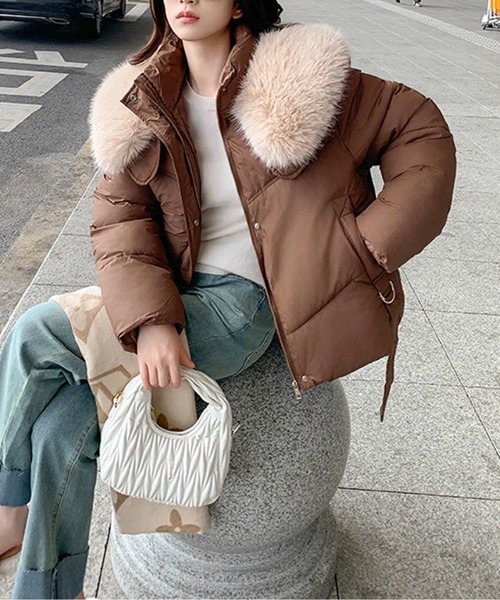 AMAJI（アマジ）の「フェイクファー付きダウンジャケット（ダウン