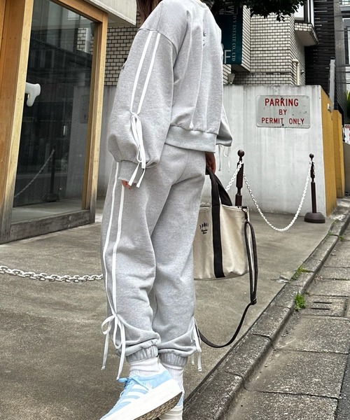 sandlessmoon（サンドレスムーン）の「サイドライン リボンスウェット