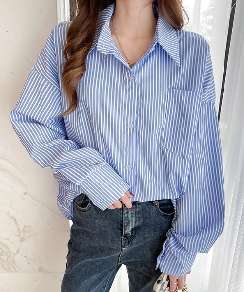 CLEA（クレア）の「2WAY肩開きストライプルーズシャツ（シャツ