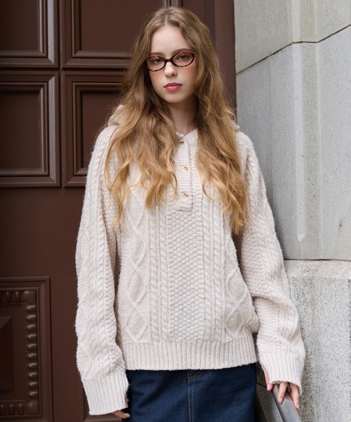 hazyl（ヘイジル）の「cable knit foodie / ケーブルニットフーディ