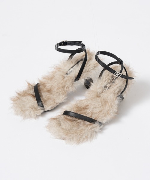 セール】ナローストラップファーサンダル / Narrow Strap Fur Sandals