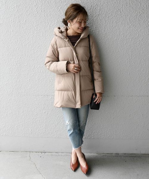 Khaju（カージュ）の「Khaju:ショールカラーダウンミディコート