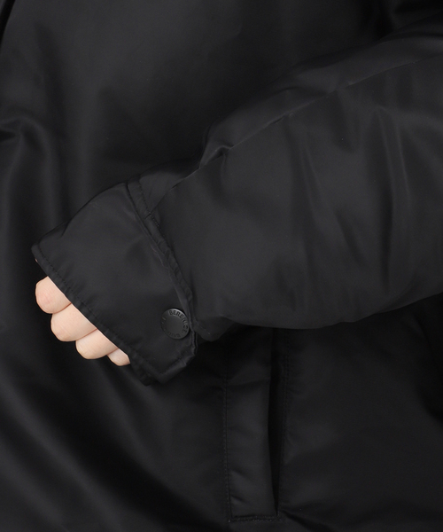 BERENICE】ブラックオーバーダウンジャケット（ダウンジャケット