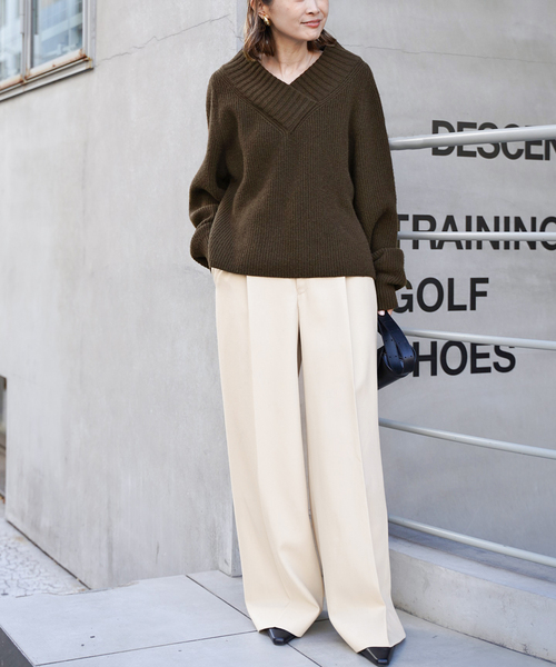 Deuxieme Classe（ドゥーズィエムクラス）の「*OLBIAアゼVネック プル