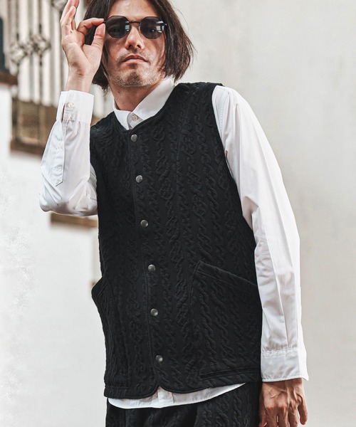 mcg3696- ストレッチケーブルキルティングノーカラーベスト(CAM-7331