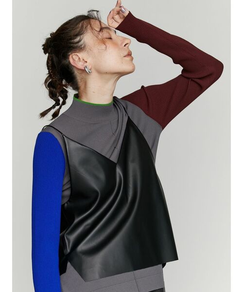 UN3D.（アンスリード）の「FAKE LEATHER CAMISOLE / フェイクレザー