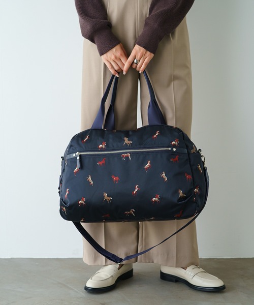 russet（ラシット）の「キャリーバッグに乗せられるトラベルボストン