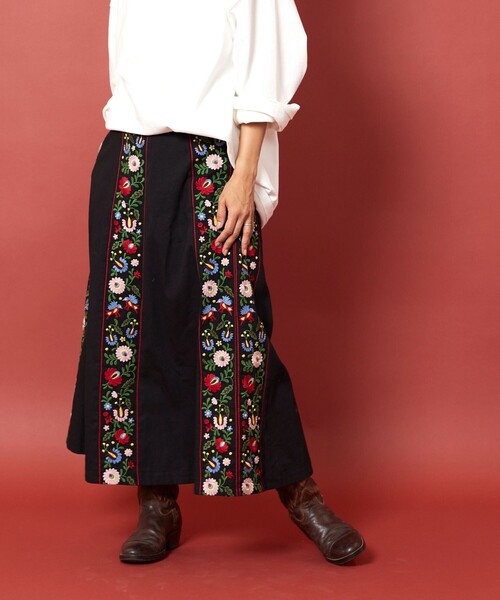 Freada（フリーダ）の「Freada/フリーダ インドフラワー刺繍切り替え