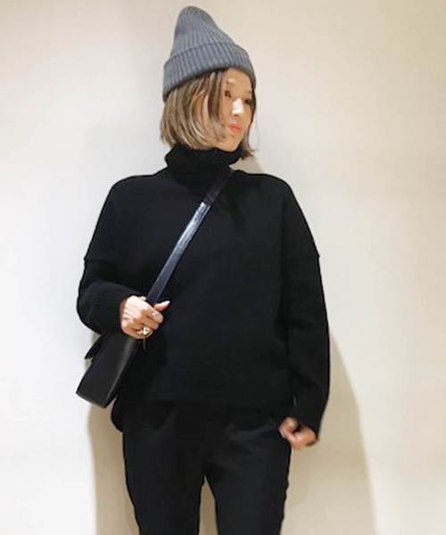 Deuxieme Classe（ドゥーズィエムクラス）の「J CODE タートルネック