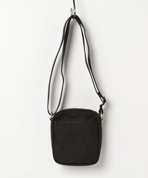 Barbour（バブアー）の「Field ワックス コットン クロスボディバッグ