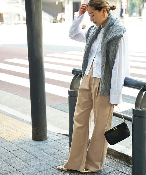 Deuxieme Classe（ドゥーズィエムクラス）の「Modern チノ パンツ