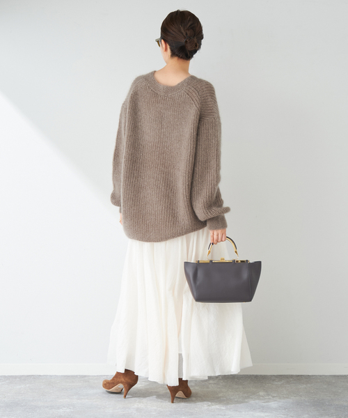 plage（プラージュ）の「キッドモヘヤ カタアゼ Vネックプルオーバー