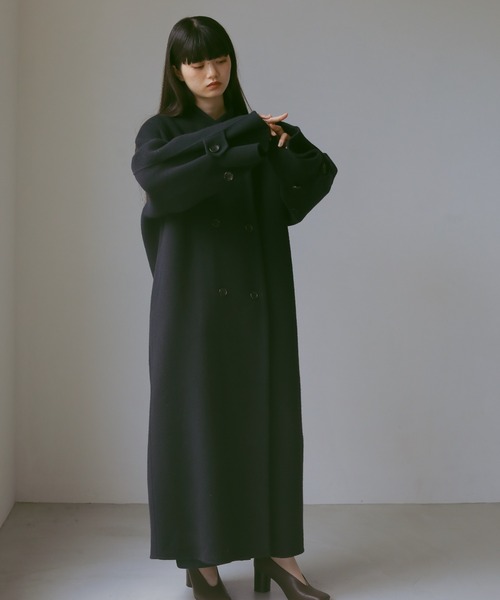 CASA FLINE（カーサフライン）の「ストール付きダブルブレストロング