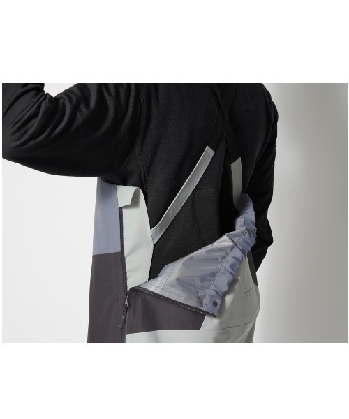 Snow Peak（スノーピーク）の「3L Graphen Bib Pants（その他パンツ
