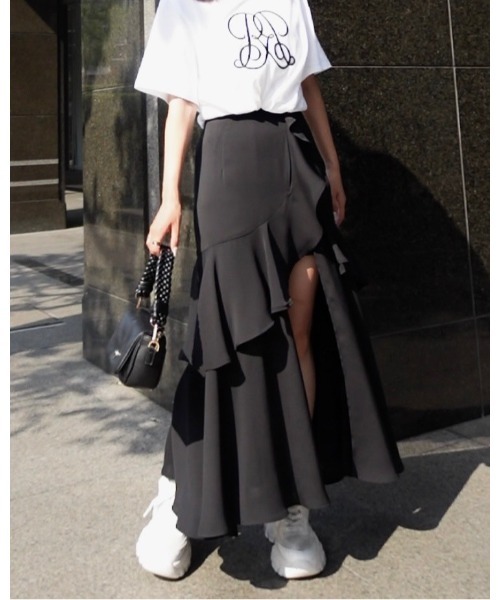 rienda（リエンダ）の「フリルスリットハイウエストスカートショート