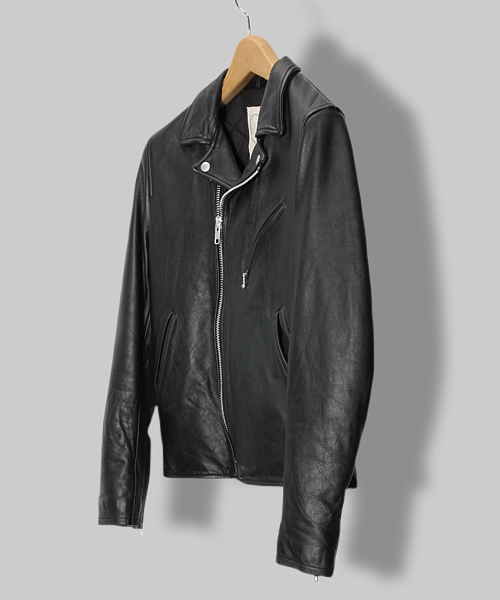 R.NEWBOLD（アールニューボールド）の「COWHIDE LEATHER RIDER'S