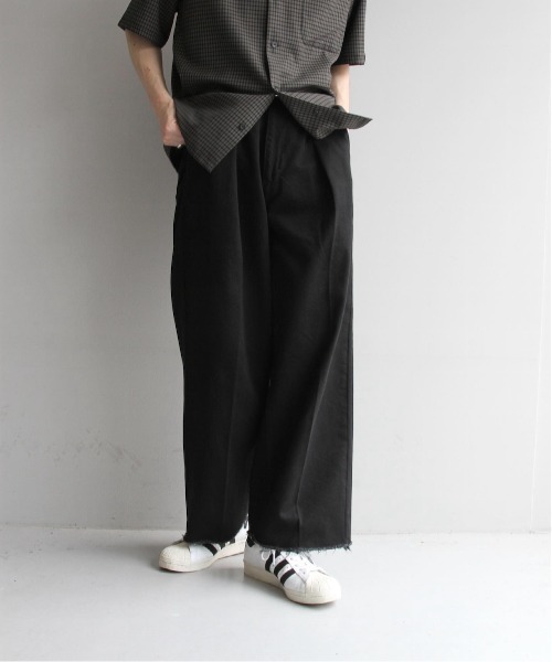 saby（サバイ）の「【EXCLUSIVE】saby TUCK BAGGY（デニムパンツ