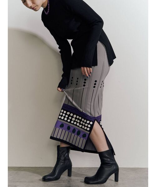 UN3D.（アンスリード）の「ミックスドットジャカードニットスカート