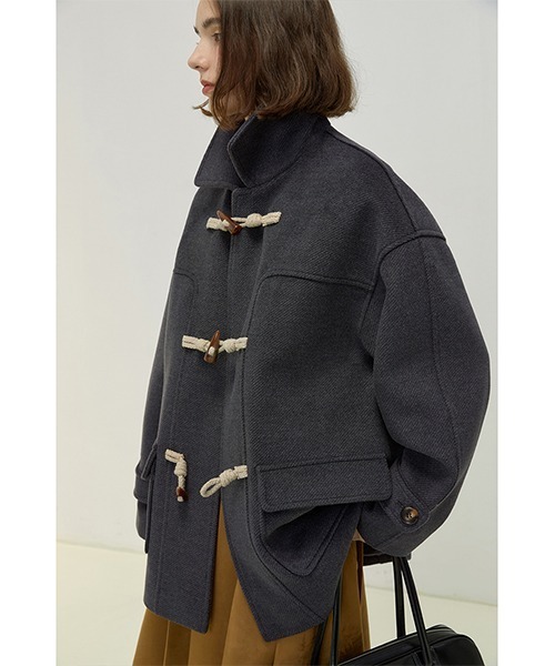 Fano Studios（ファノ ストゥディオズ）の「ミドル丈 ダッフルコート