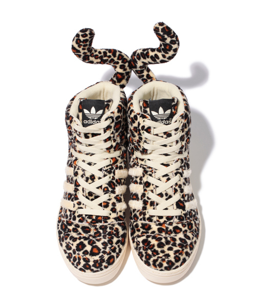 adidas（アディダス）の「adidas JS LEOPARD ジェレミースコット