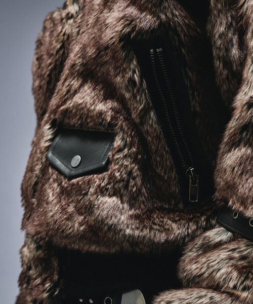 ANDER HUNK（アンダーハンク）の「Switch Design Faux Fur Flight