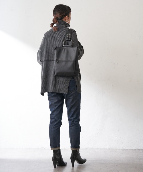 ear PAPILLONNER（イアパピヨネ）の「ミニDリュック マルチウェイ