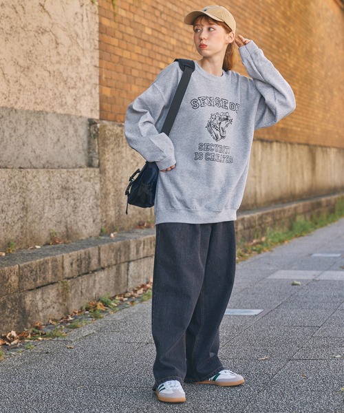 GILDAN】ギルダン別注 カレッジ ロゴ オーバーサイズ グラフィック