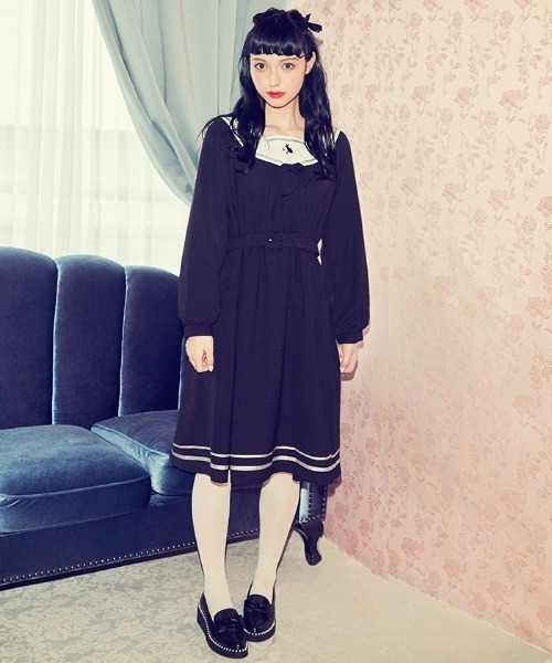 axes femme POETIQUE（アクシーズファムポエティック）の「ウサギ刺繍