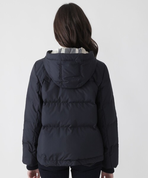 BLUE LABEL CRESTBRIDGE（ブルーレーベルクレストブリッジ）の