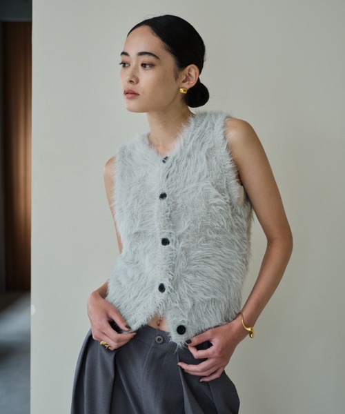 AIC.（エーアイシー）の「2WAYフェザーニットベスト（ベスト）」 - WEAR