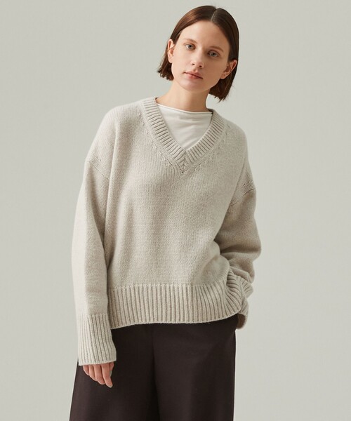 GALERIE VIE（ギャルリー ヴィー）の「ファインウール Vネックプル