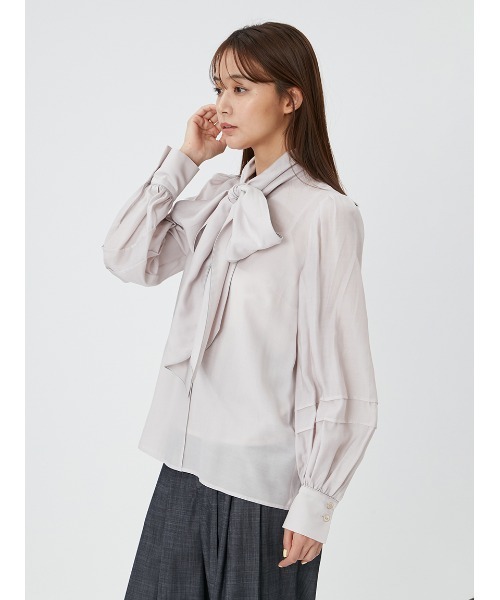 FRAY I.D（フレイアイディー）の「シアーボウタイバイカラーブラウス