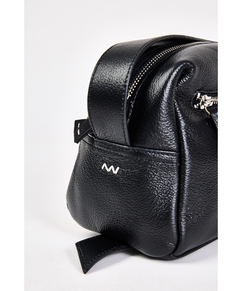 YENN（イエン）の「YENN クロスボディバッグ（ボディバッグ/ウエスト