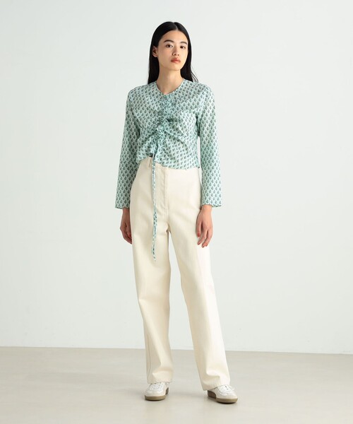 BACCA（バッカ）の「□□□リバティプリント ギャザードフリルブラウス