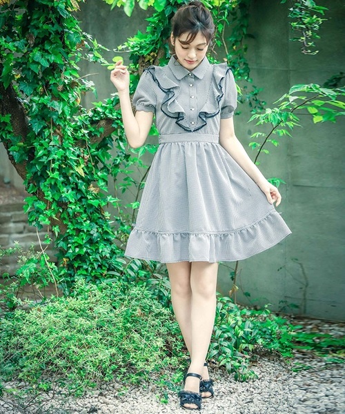 axes femme POETIQUE（アクシーズファムポエティック）の「ラッフル