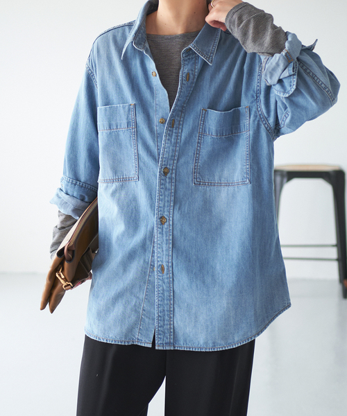 Spick & Span（スピックアンドスパン）の「ライトオンスデニムシャツ