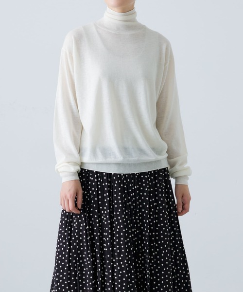 かぐれ（カグレ）の「ウールハイゲージタートルニット（ニット