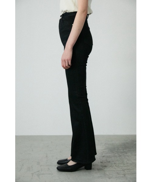 HW Rebirth FLARE（デニムパンツ）｜MOUSSY（マウジー）のファッション