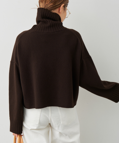 Deuxieme Classe（ドゥーズィエムクラス）の「Neo Cropped