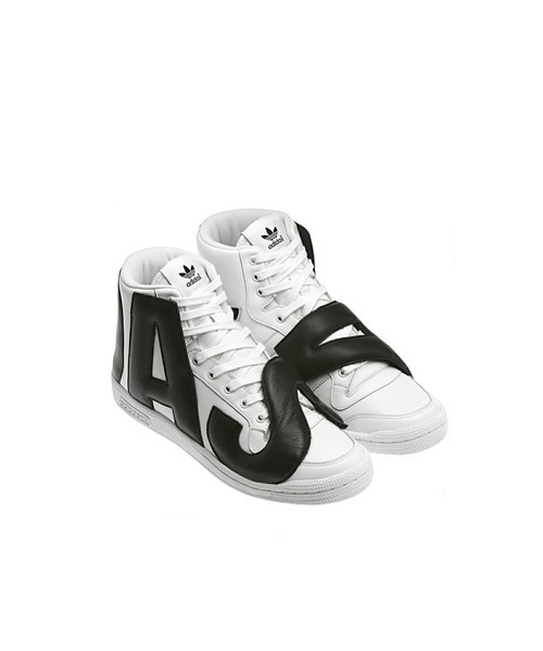 adidas Originals（アディダスオリジナルス）の「アディダス