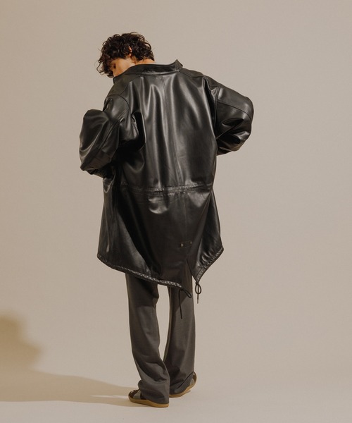 ADAM ET ROPE'（アダムエロペ）の「シープレザー ビッグシルエット