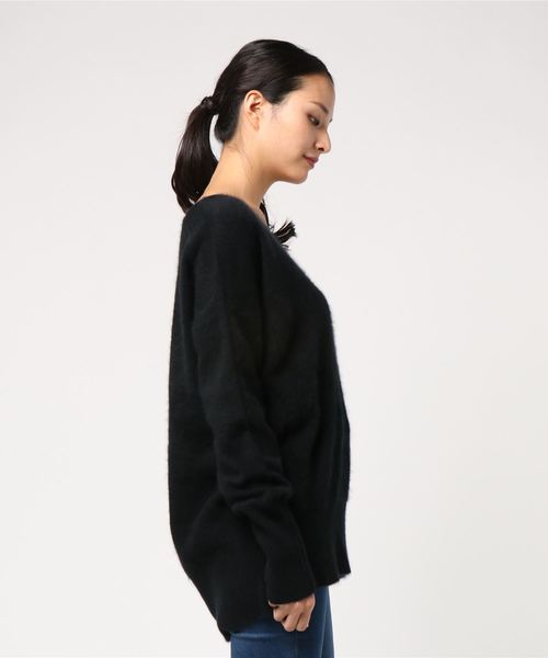 Deuxieme Classe（ドゥーズィエムクラス）の「FUWAシャギーVネックプル