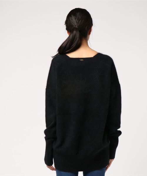 Deuxieme Classe（ドゥーズィエムクラス）の「FUWAシャギーVネックプル