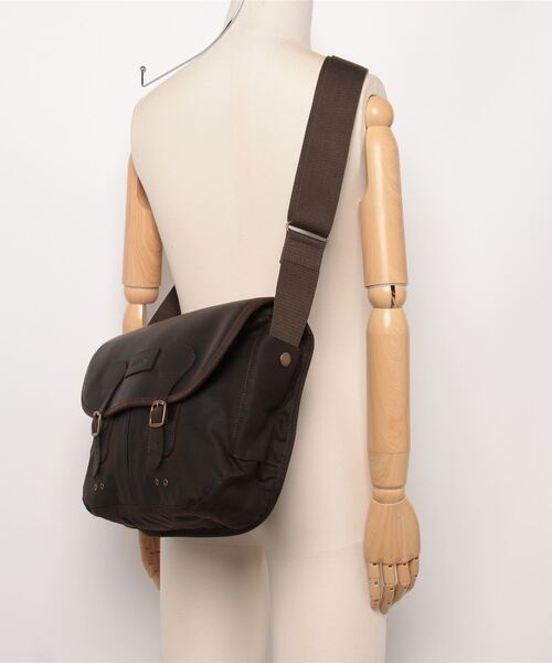 Barbour（バブアー）の「Tarras ワックス コットン レザー トリム