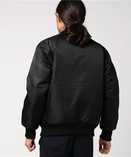 adidas（アディダス）の「オリジナルス 中綿ボンバージャケット［SST